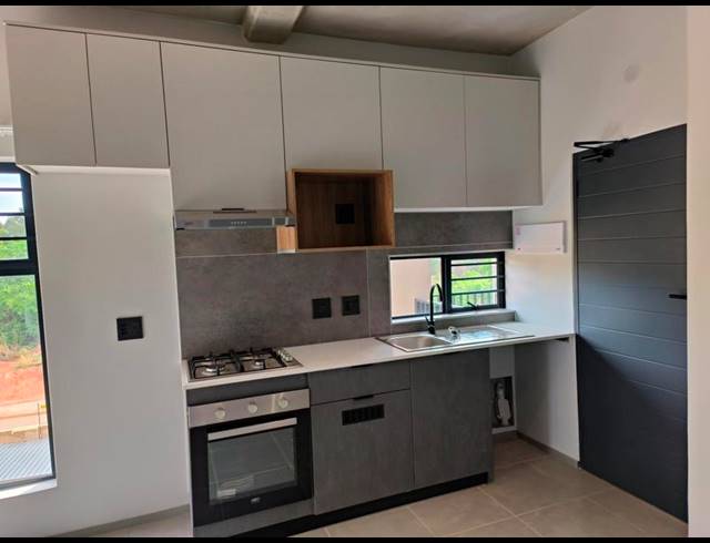 1 BEDROOM PROPERTY TO RENT IN WATERKLOOF RIDGE